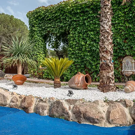 Casa Jardines Del Holiday home *