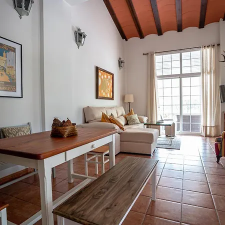 Сasa de vacaciones Casa Jardines Del